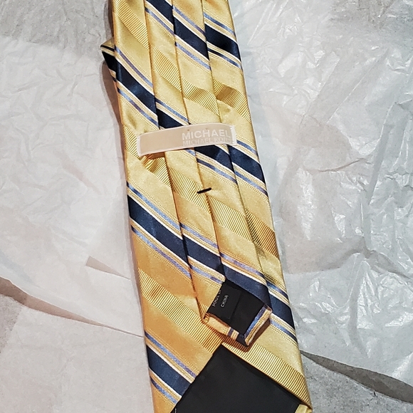 Mens Michael Kors all silk necktie - Picture 4 of 4